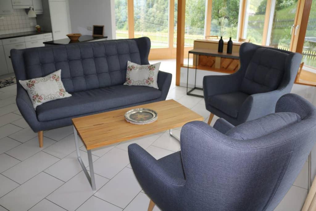 Ferienwohnung Fuer 5 Personen In Cumpadials, Inmitten Der Surselva Sumvitg Zewnętrze zdjęcie